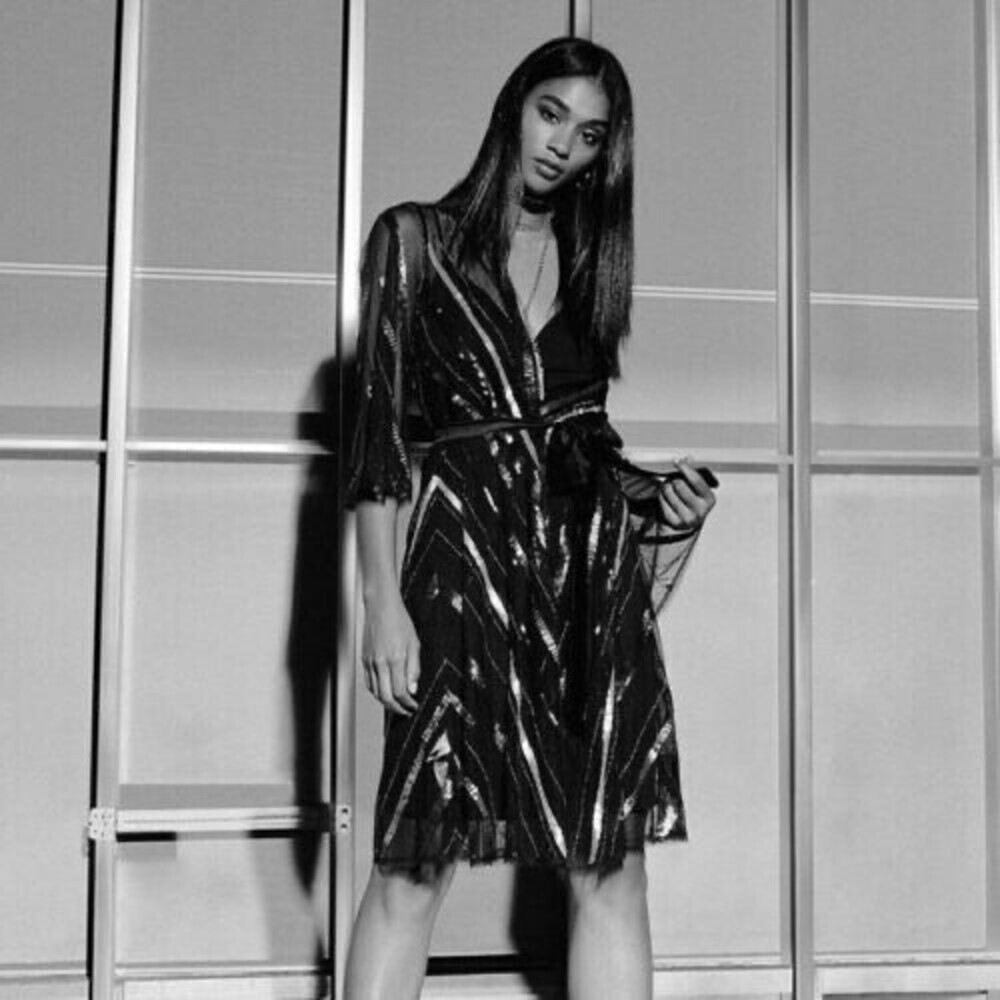 BCBGMAXAZRIA Women's Devon Sequin Faux Wrap Dress Size XXS $450